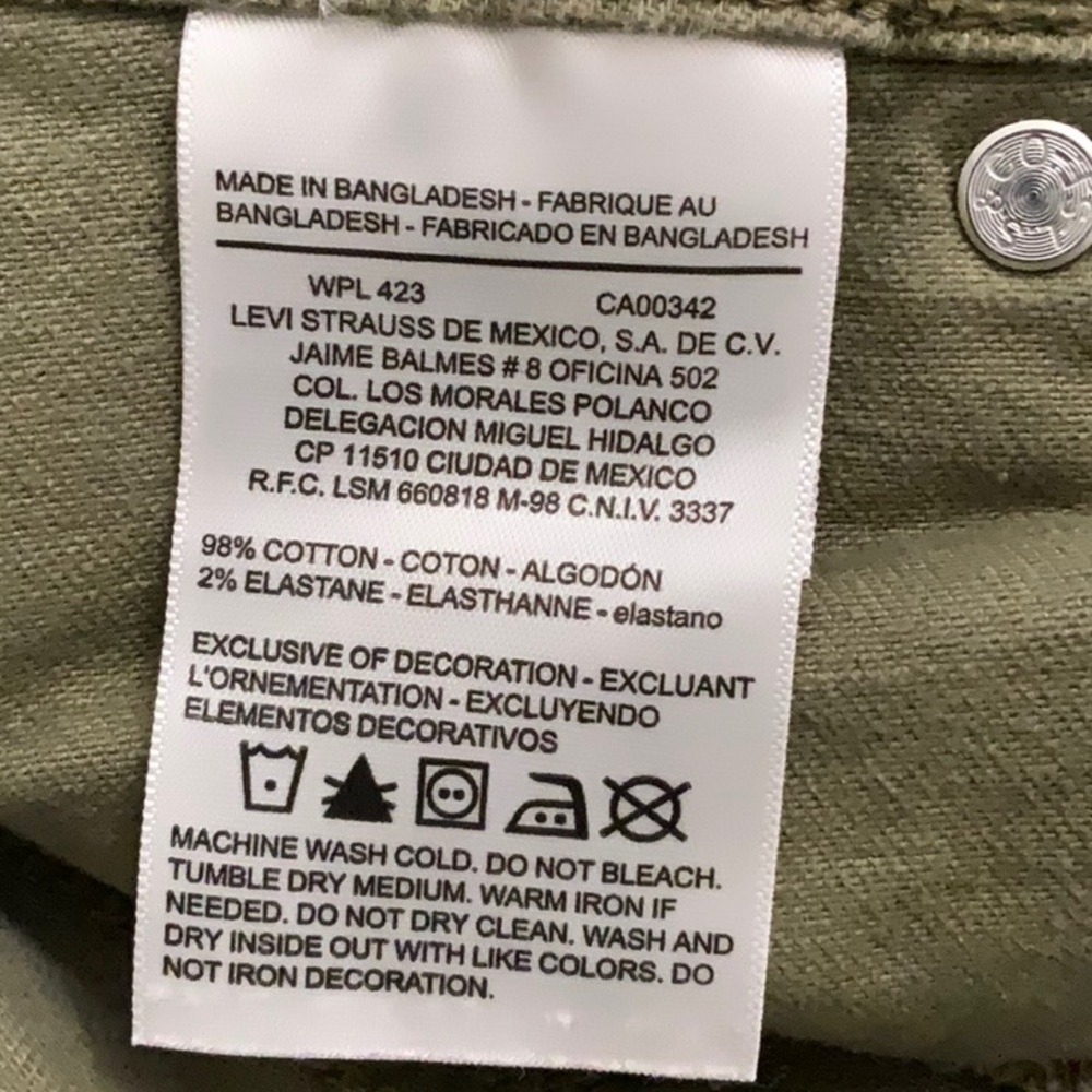 𝅺LEVI’S denizen green distressed pants. Size 32 - Picture 6 of 6